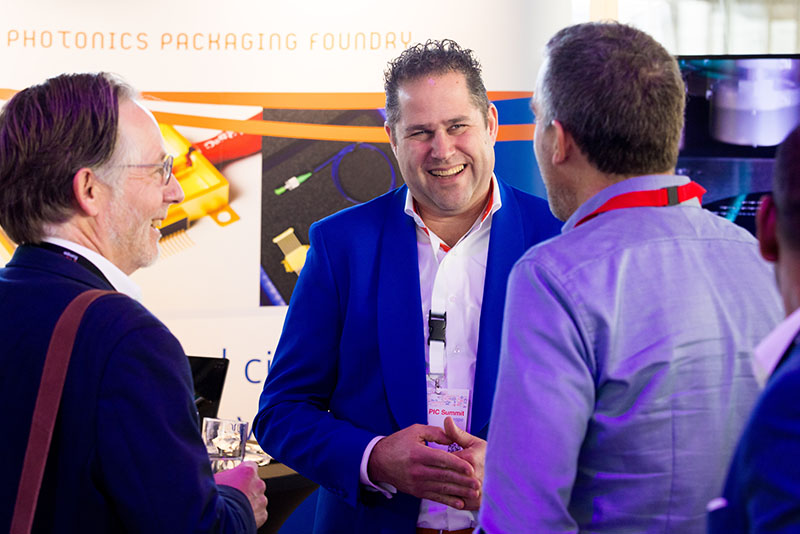 PHIX CCO Jeroen Duis interacting with customers